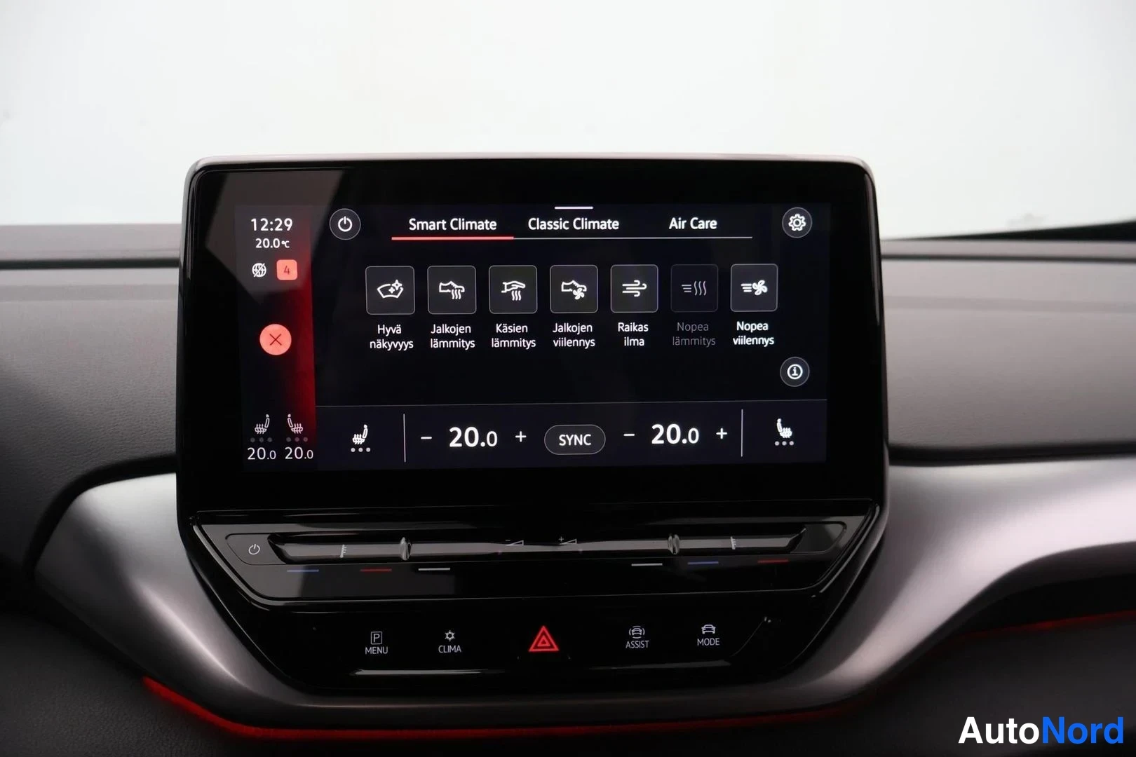 Black Skoda Enyaq iV 2023, detail, photo 37