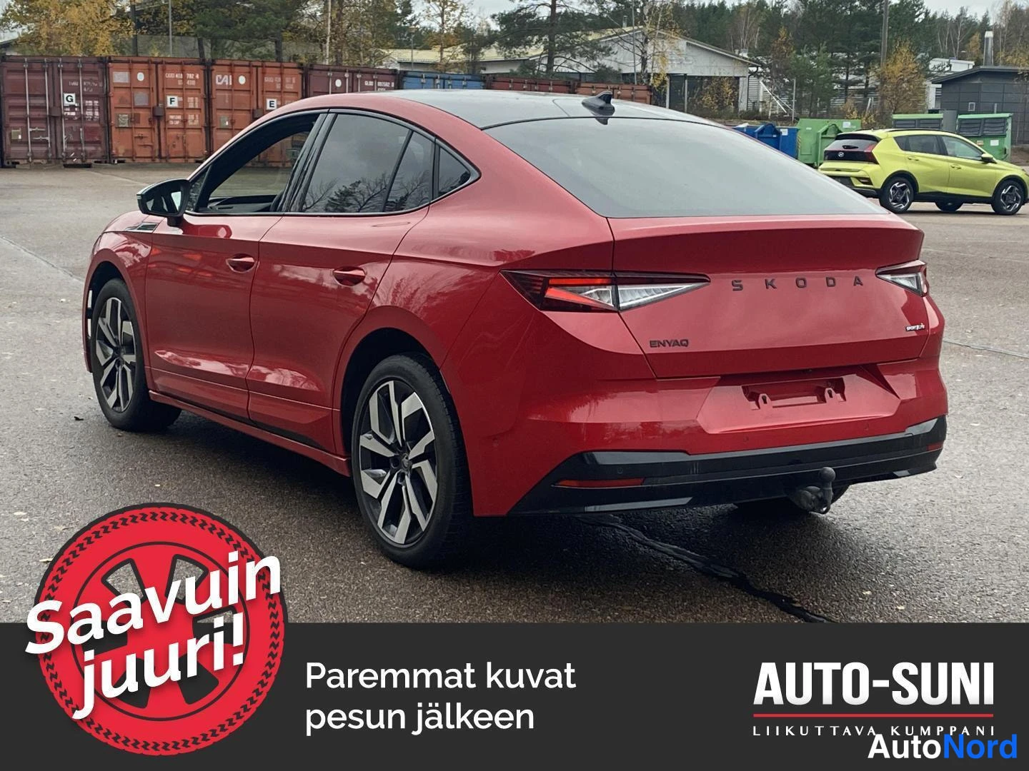 Punainen Skoda Enyaq 2026, takaviisto, kuva 2