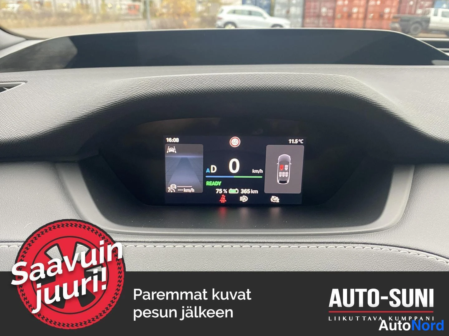 Punainen Skoda Enyaq 2026, yksityiskohta, kuva 21