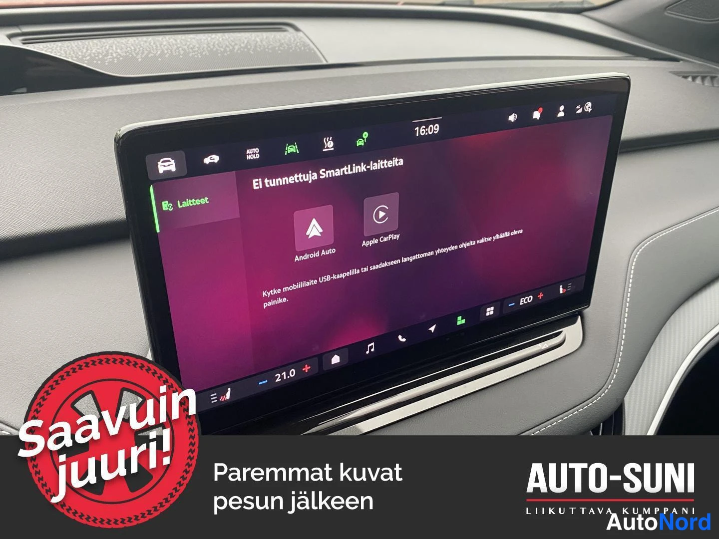 Punainen Skoda Enyaq 2026, yksityiskohta, kuva 24