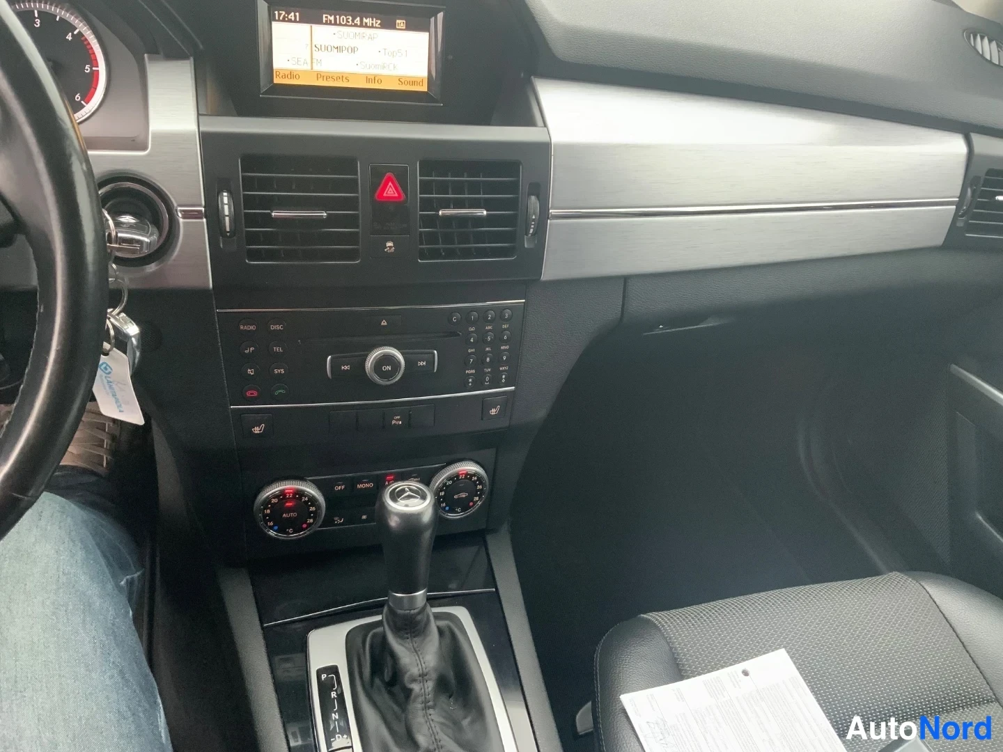 Hopea Mercedes-Benz GLK 220 CDI 4MATIC 2011, ohjaamo, kuva 6