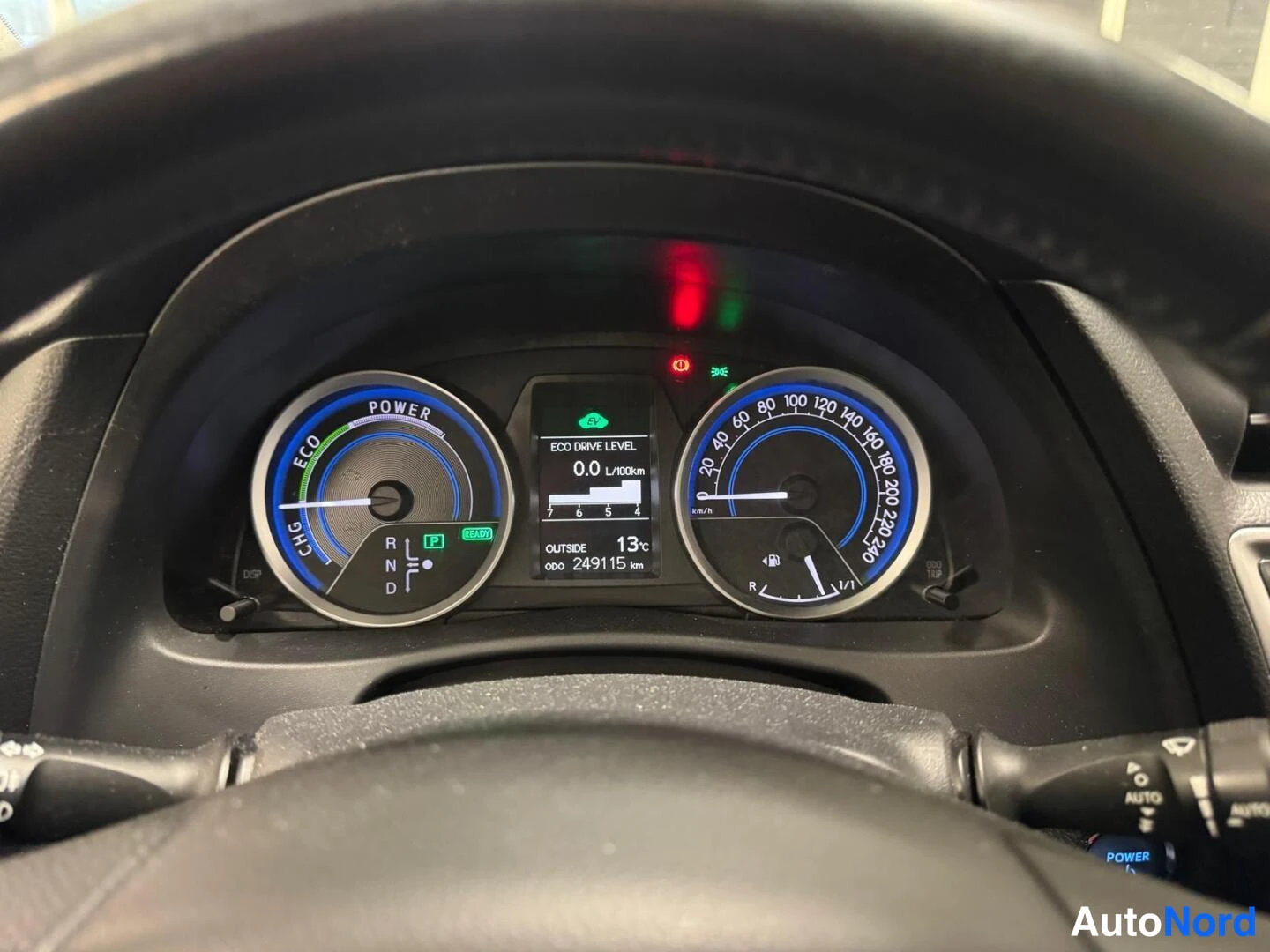 Harmaa Toyota Auris 2014, yksityiskohta, kuva 20