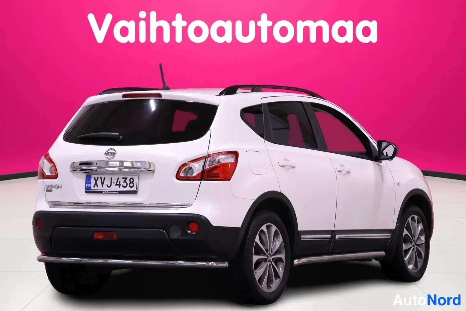 Valkoinen Nissan Qashqai 2013, takaviisto, kuva 5