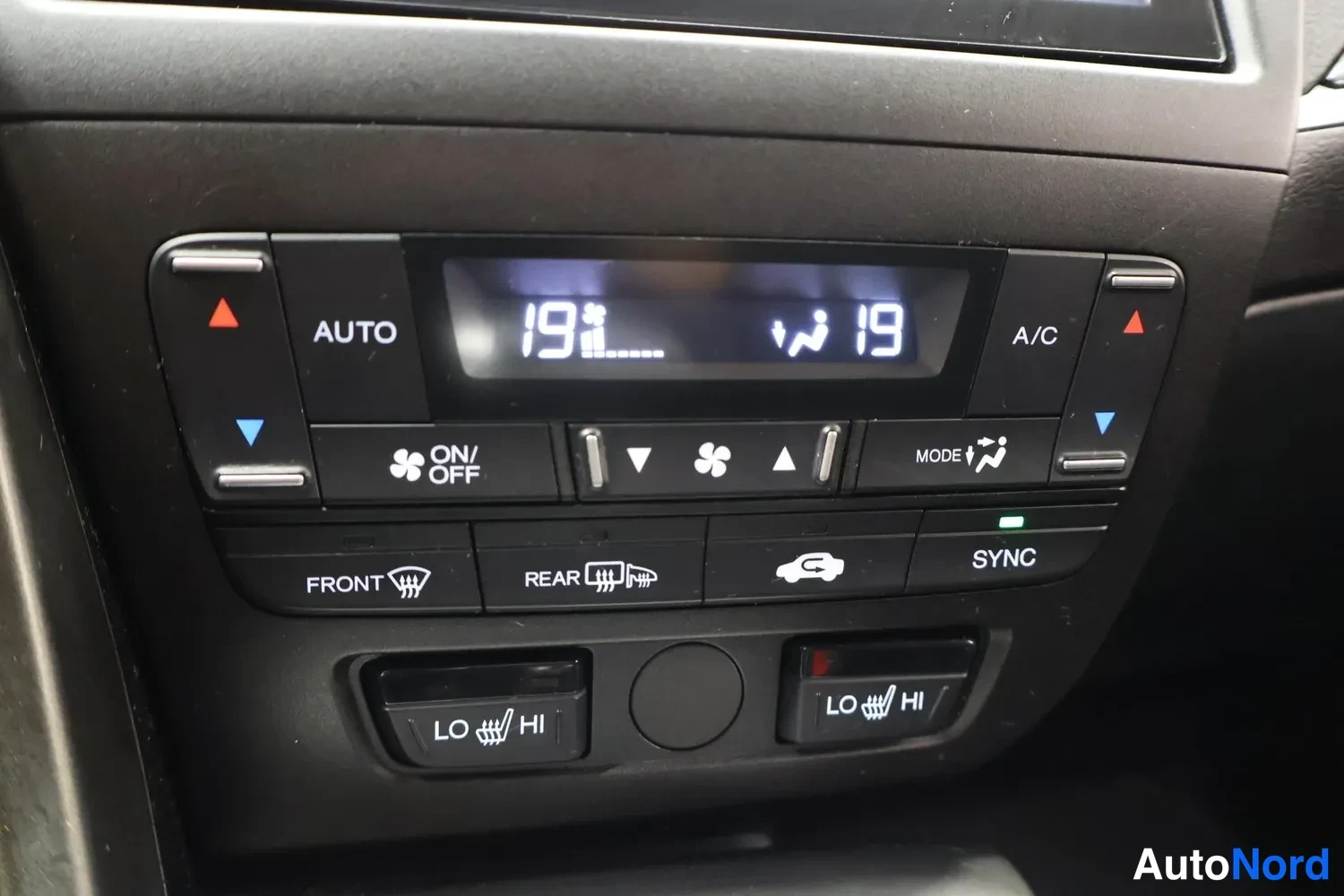 Blue Honda Civic Tourer 2017, detail, photo 22