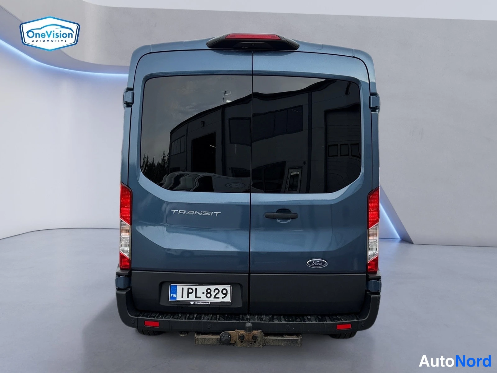 Sininen Ford Transit 2022, takaa, kuva 8