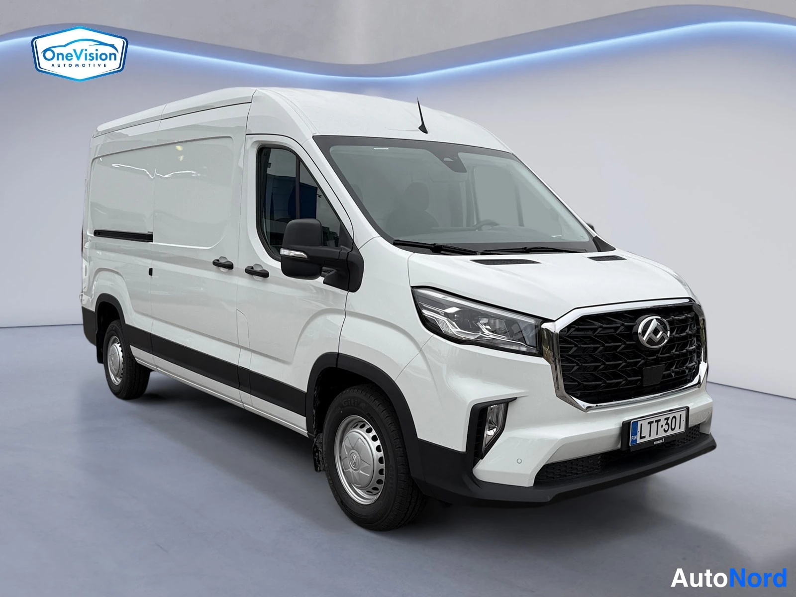 Valkoinen Maxus Deliver 9 2026, etuviisto, keula oikealle, kuva 2