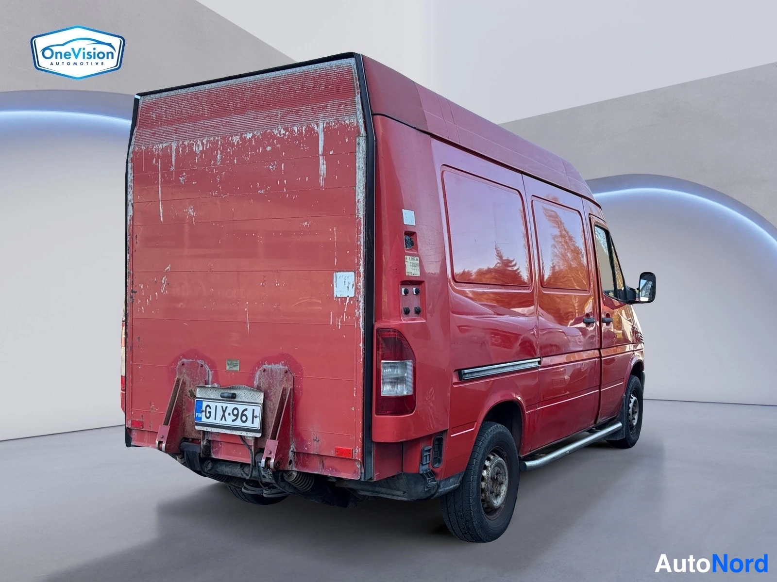 Punainen Mercedes-Benz Sprinter 2005, takaviisto, kuva 6