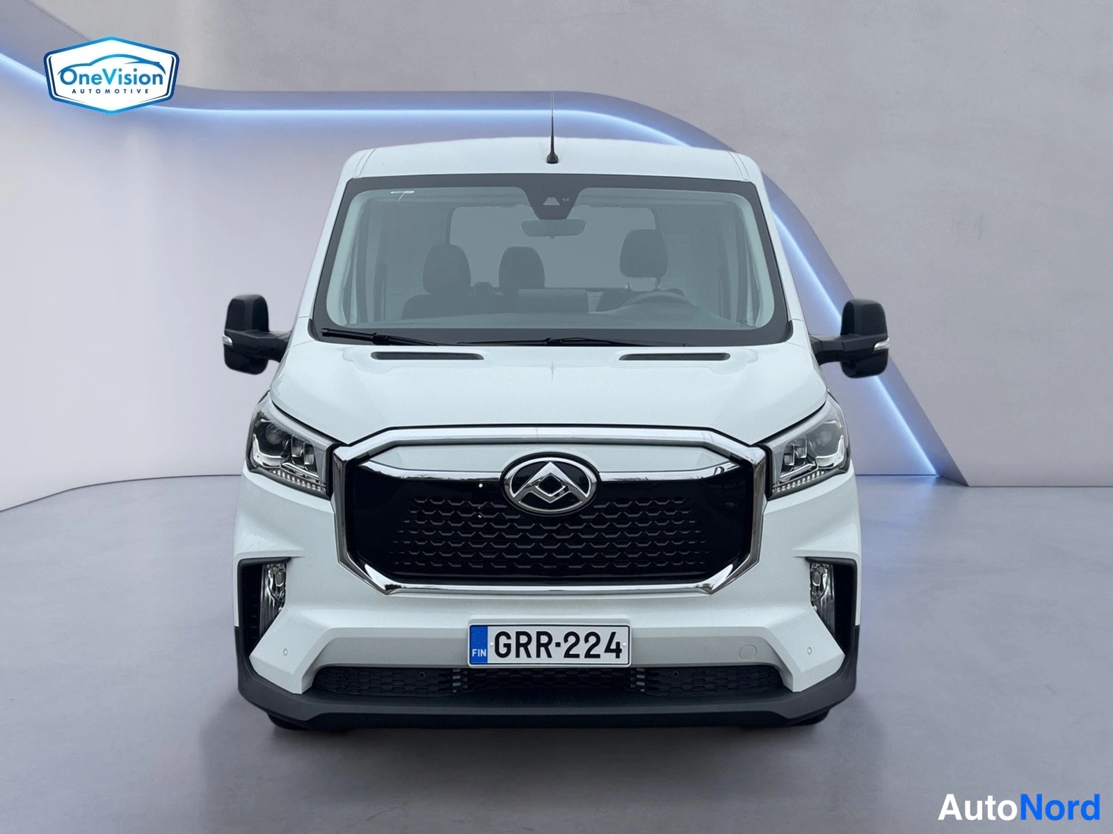 Valkoinen Maxus Deliver 9 2026, edestä, kuva 5
