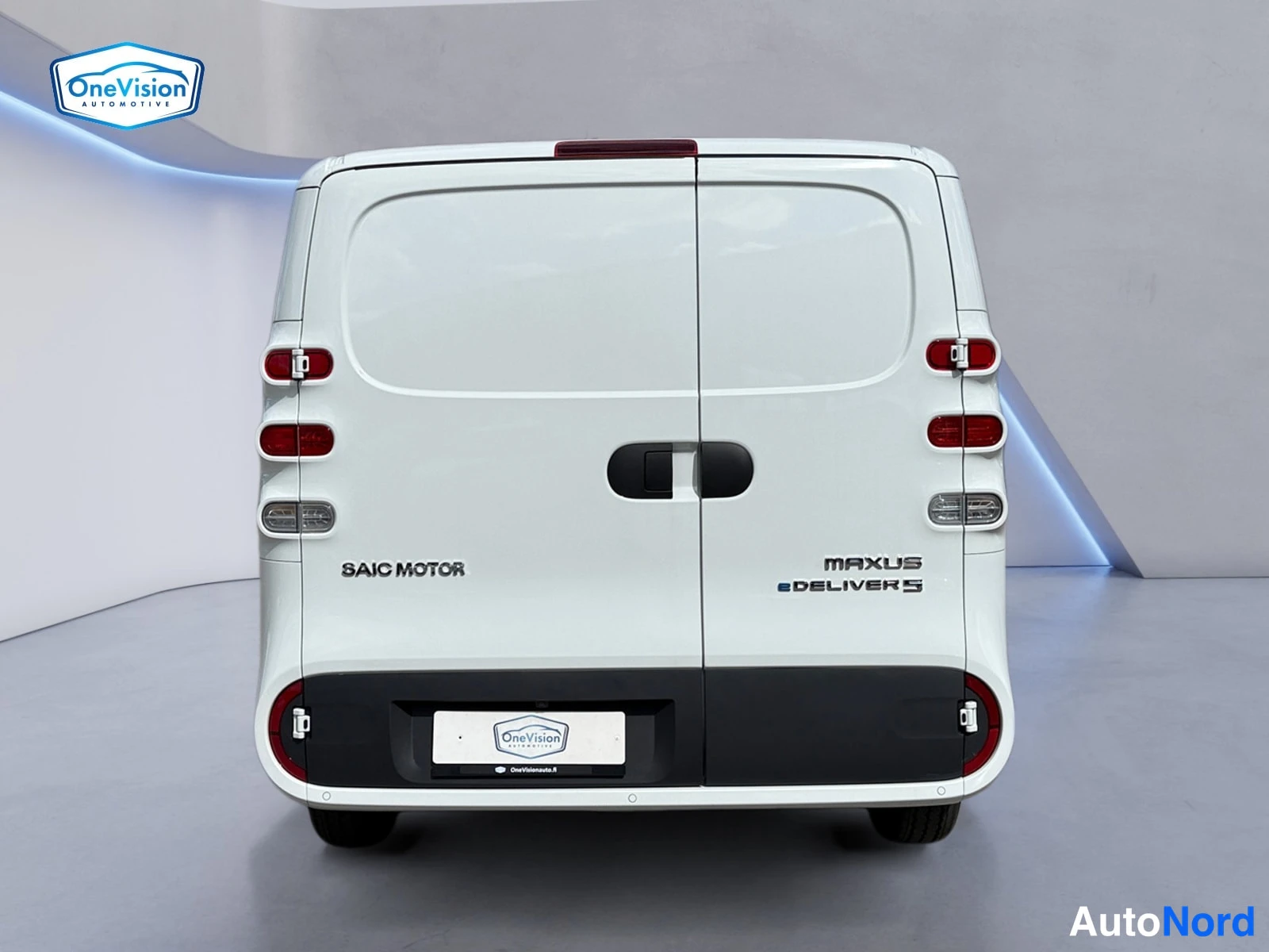 Valkoinen Maxus e-Deliver 5 2026, takaa, kuva 8