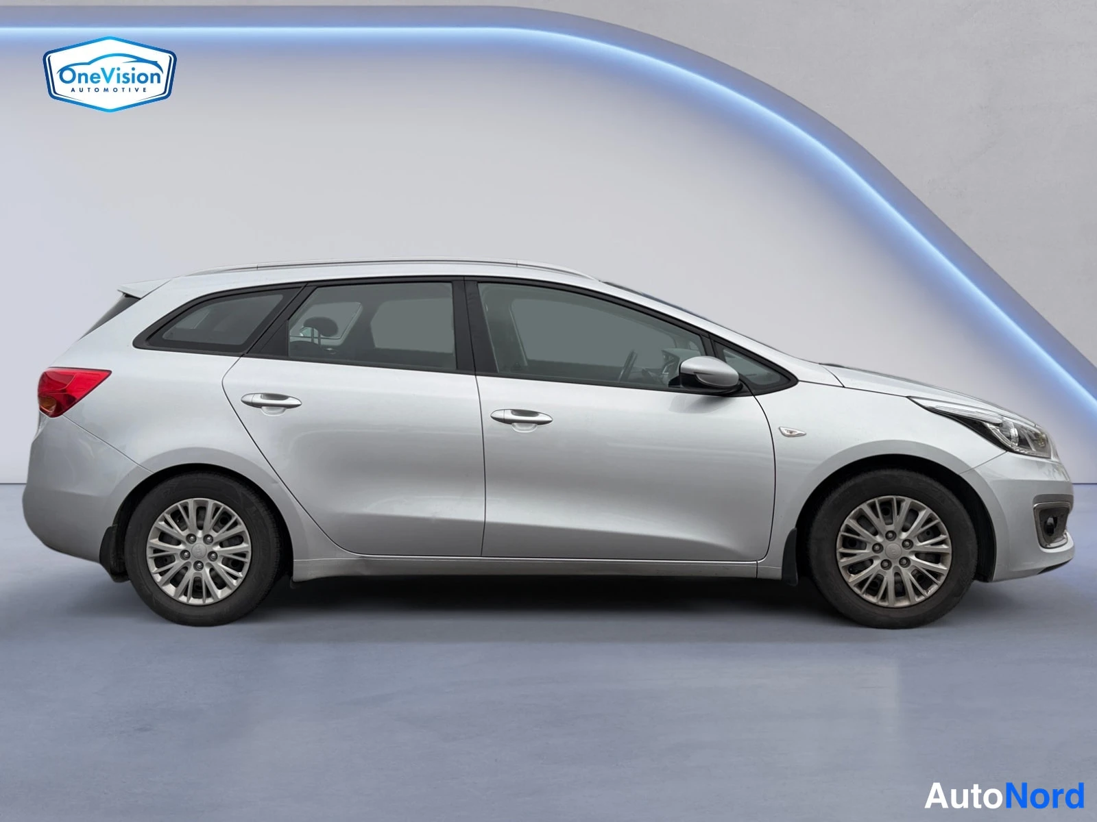 Hopea Kia cee´d 2018, etuviisto, keula oikealle, kuva 3