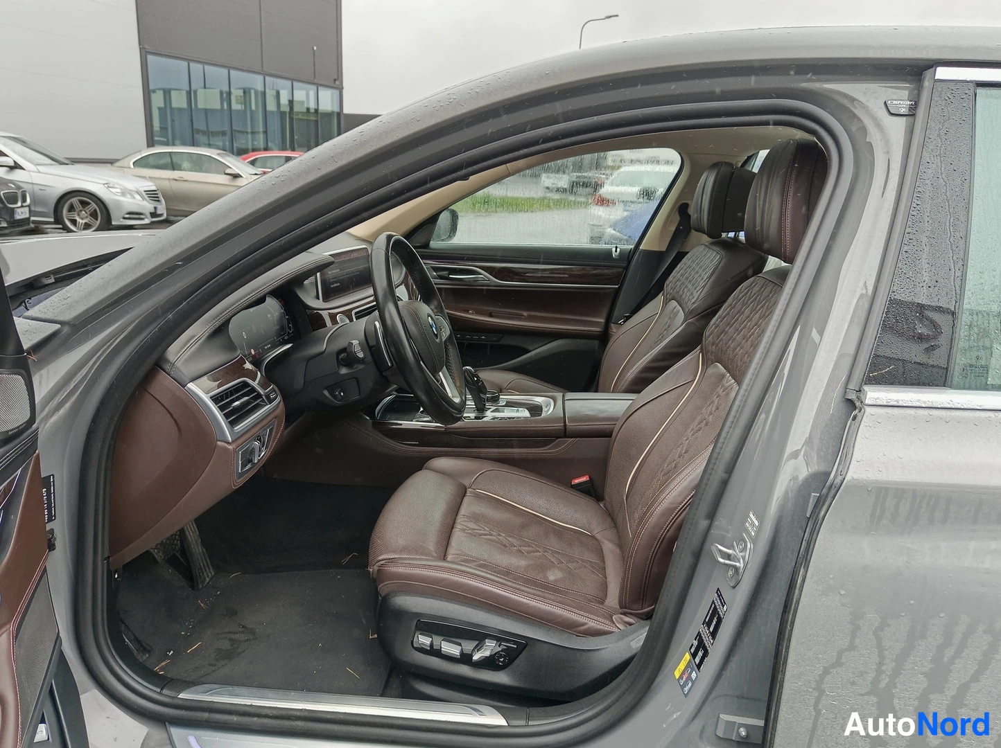 BMW 745e xDrive 2019, etuistuimet, kuva 5