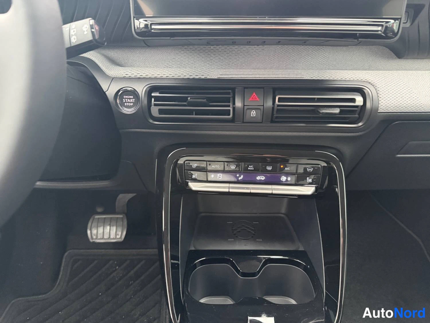 Vihreä Citroen E-c3 aircross 2026, yksityiskohta, kuva 16