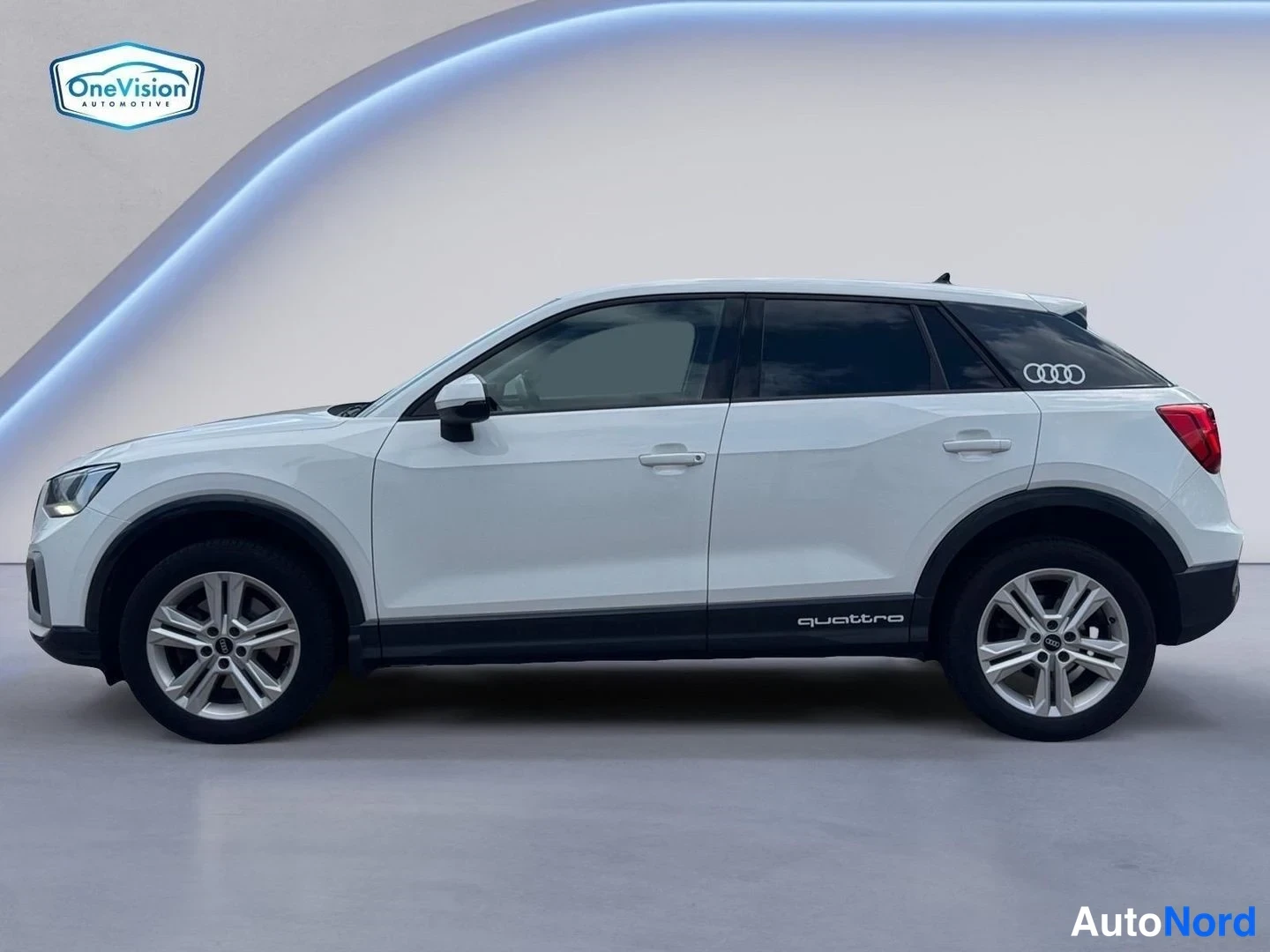 Valkoinen Audi Q2 2022, takaviisto, kuva 5
