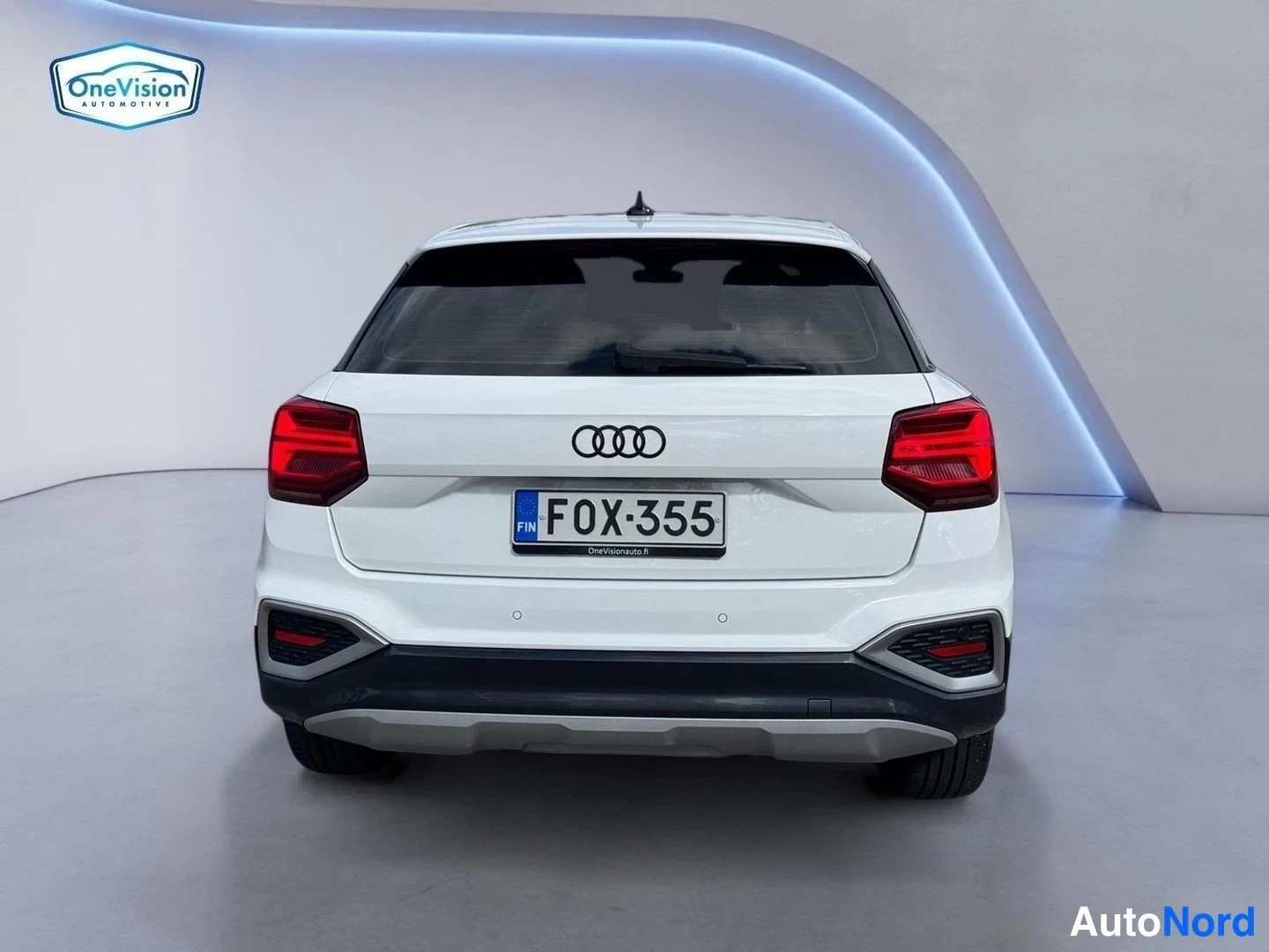 Valkoinen Audi Q2 2022, takaa, kuva 8