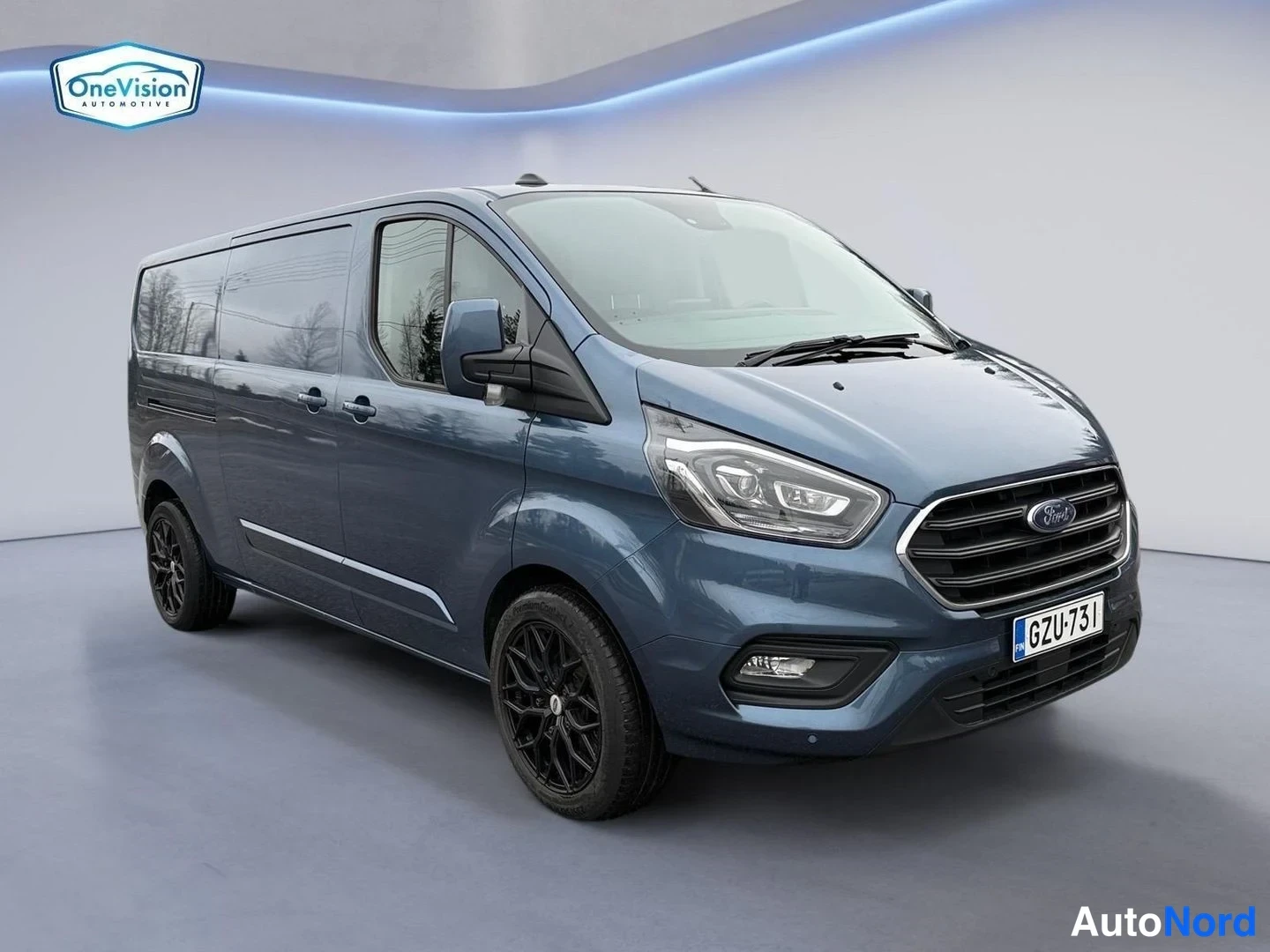 Sininen Ford Transit Custom 2021, etuviisto, keula oikealle, kuva 2
