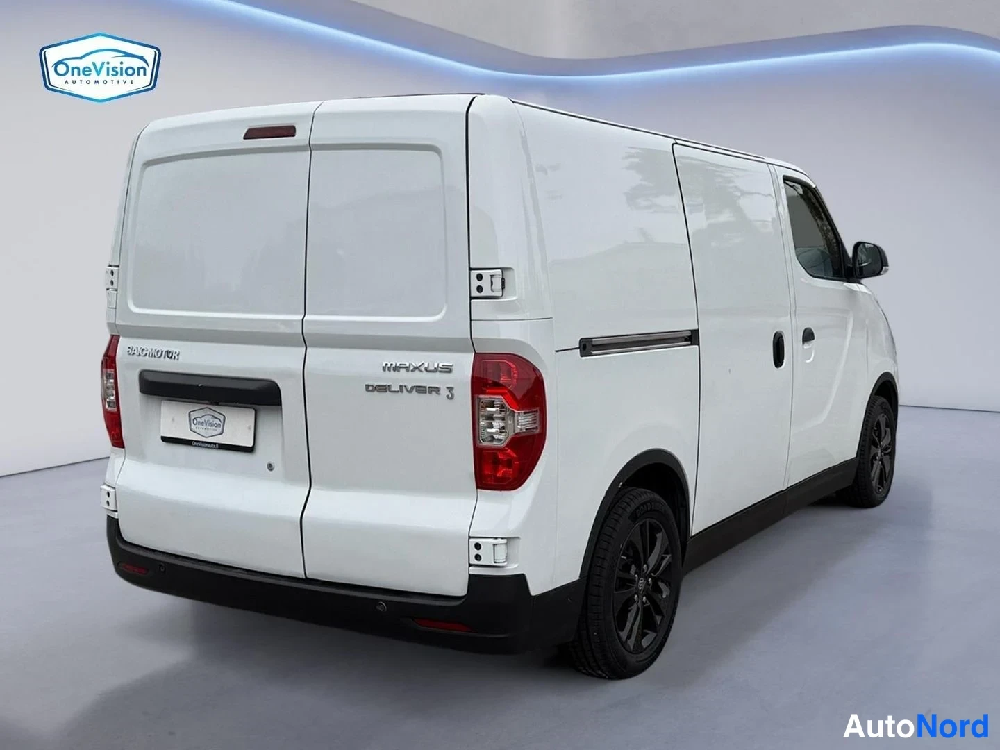 Valkoinen Maxus e-Deliver 3 2022, takaviisto, kuva 7