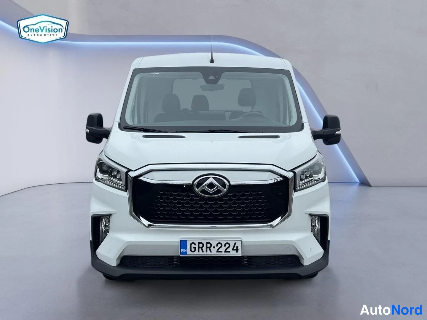 Valkoinen Maxus Deliver 9 2026, edestä, kuva 3