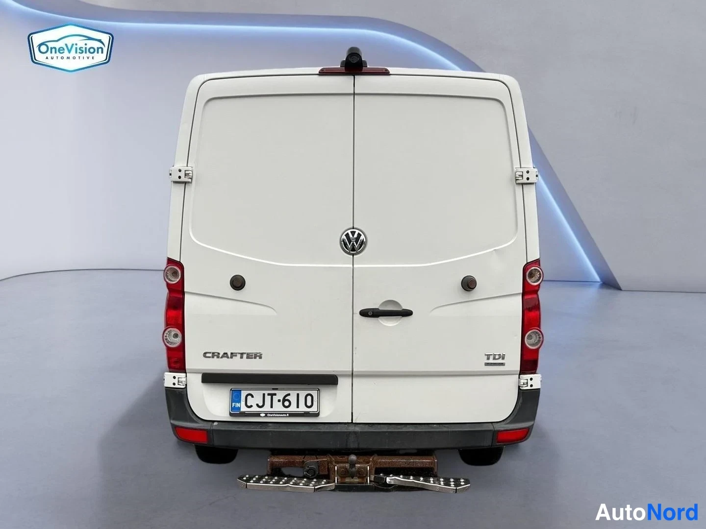 Valkoinen Volkswagen Crafter 2015, takaa, kuva 8