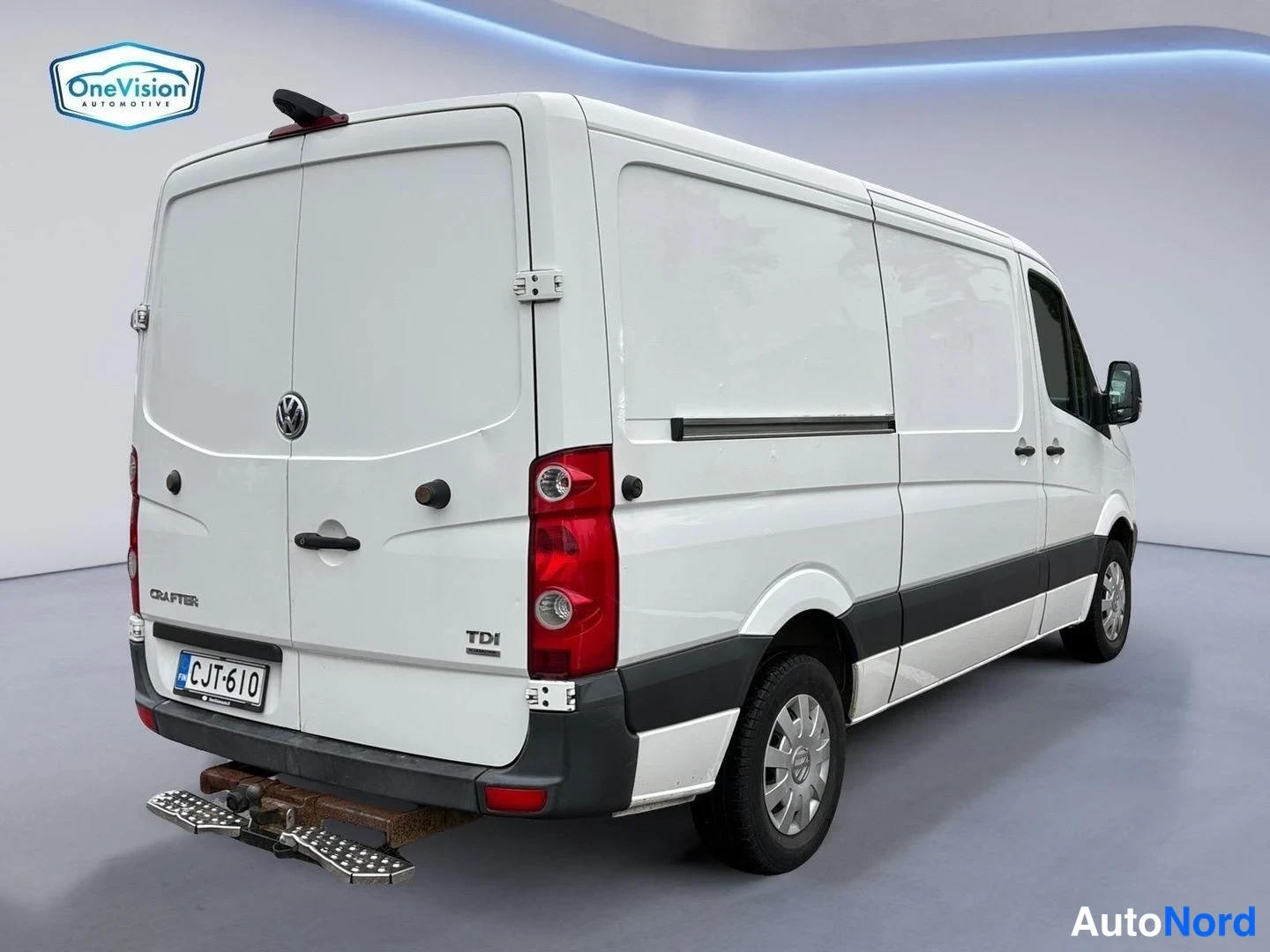 Valkoinen Volkswagen Crafter 2015, takaviisto, kuva 6