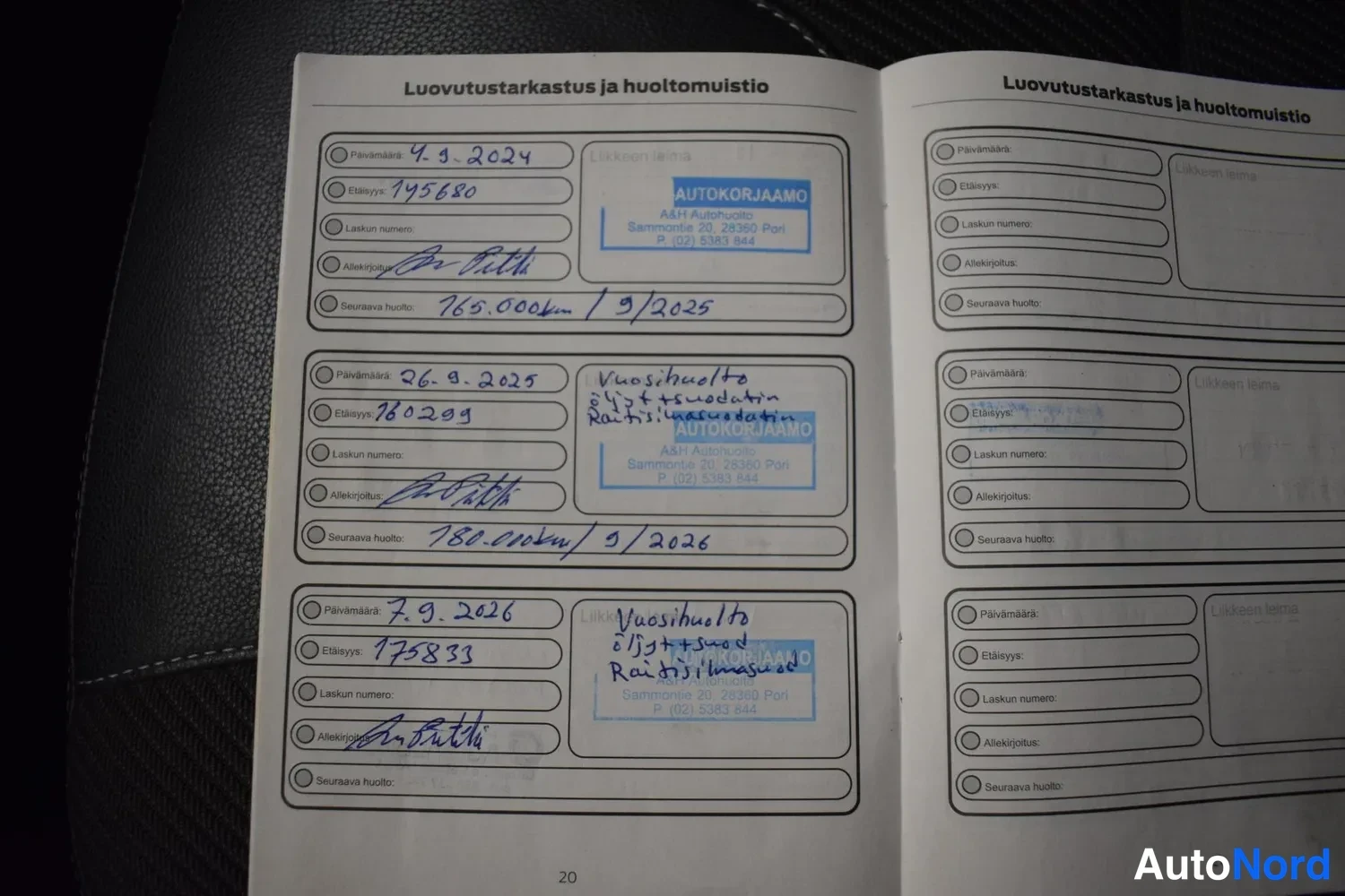 Valkoinen Ford Kuga 2016, asiakirja, kuva 8