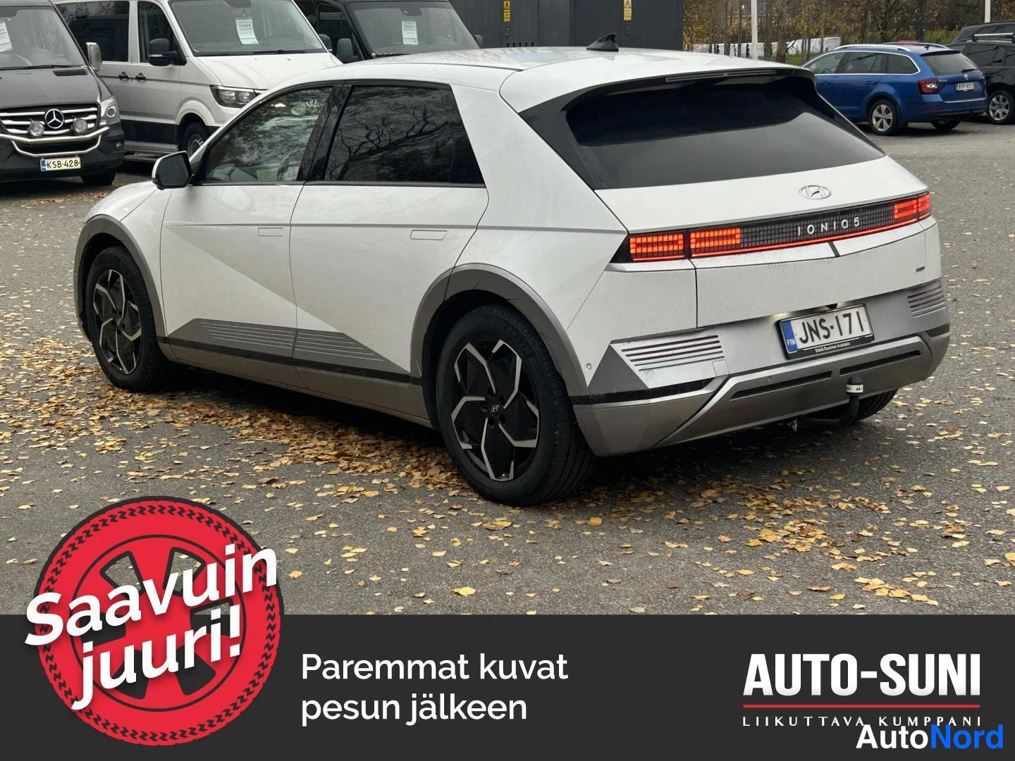 Vit Hyundai IONIQ 5 2021, snett bakifrån, bild 2